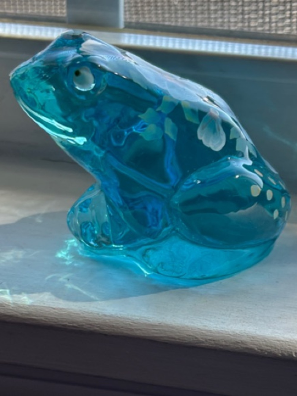 Blue Glass Frog Figurine for Reptile Terrariums - Decorative Accent